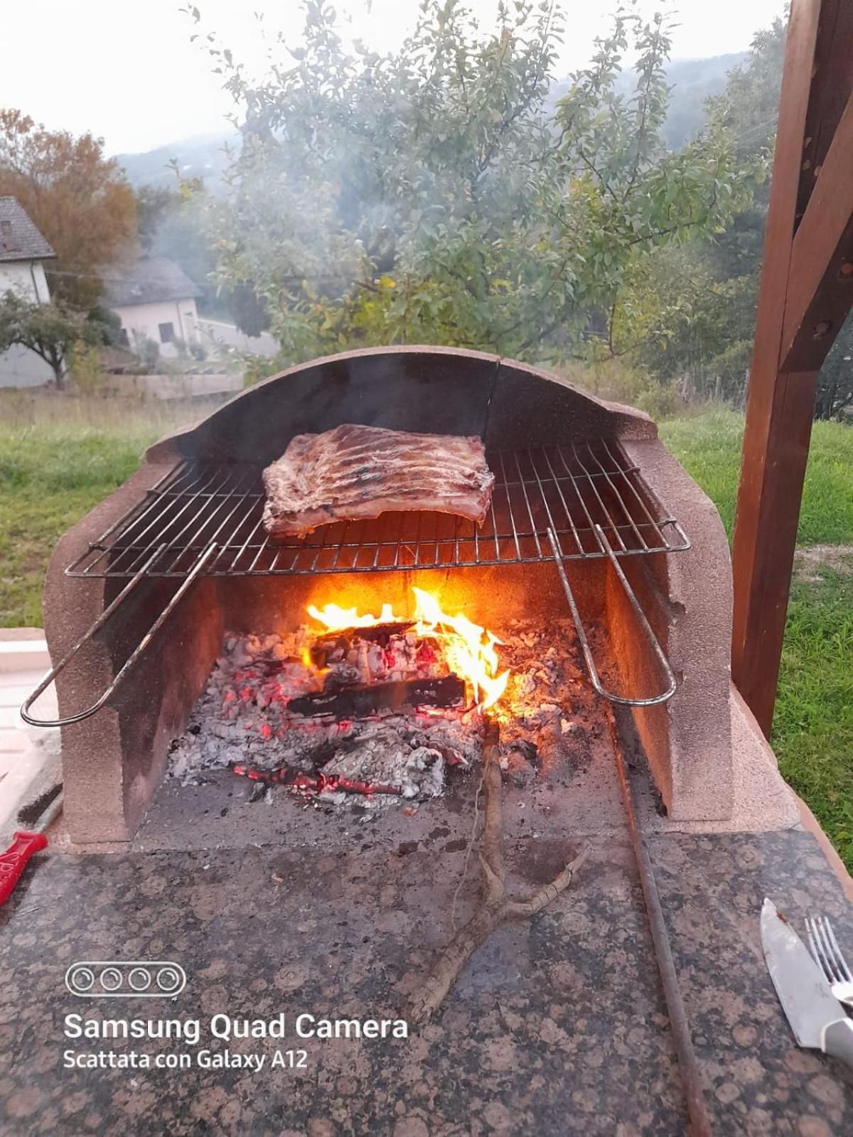 Il Casolare Bioenergetico Acomodação com café da manhã Albareto  Exterior foto